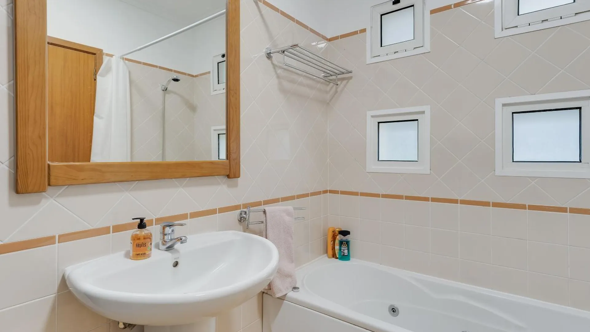 Camara De Lobos Apt By Hr Madeira Apartment  Camara de Lobos